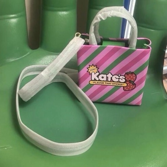 kate spade Handbags - Kate Spade Pink and Purple Crossbody Bag